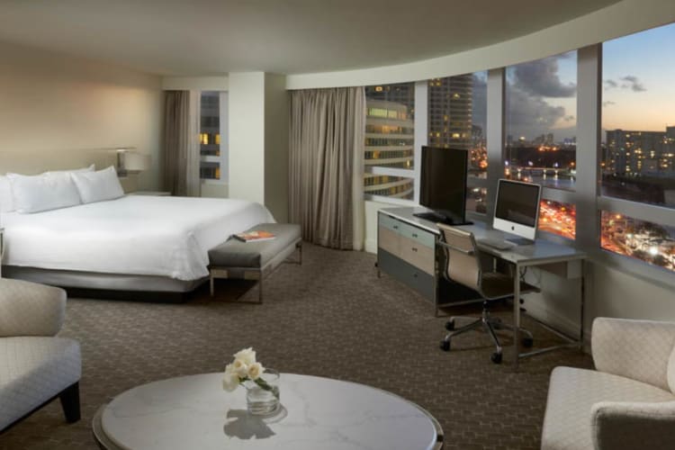 Versailles Bay View Junior Suite